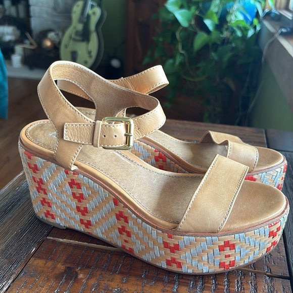 Frye RARE Wedge Platforms Ankle Strap Leather Tan gray red tan basket weave - Picture 5 of 17